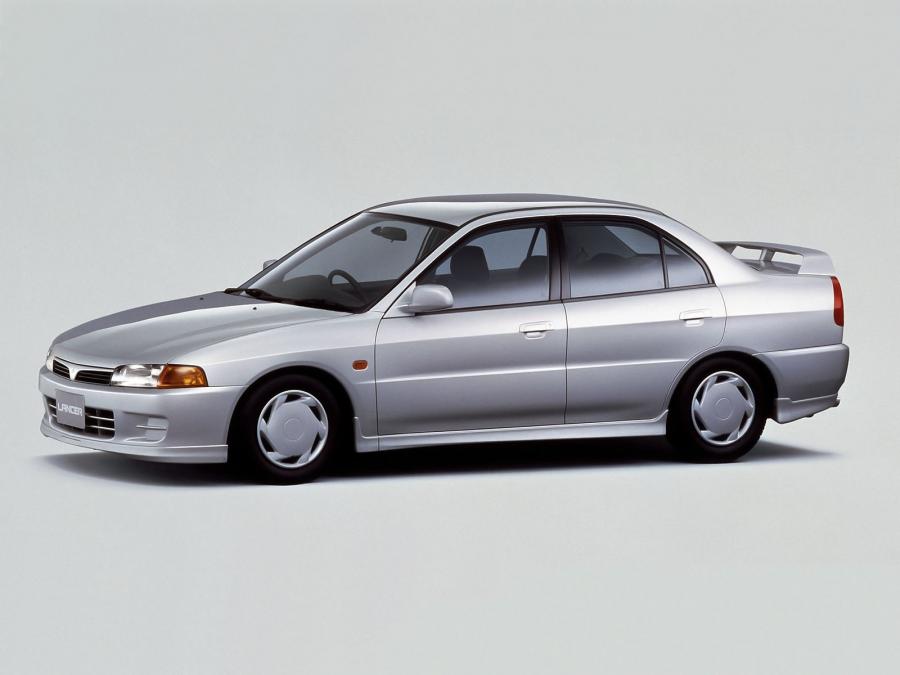  Mitsubishi Lancer 1995 года  (JP) (фото 1 из 5)